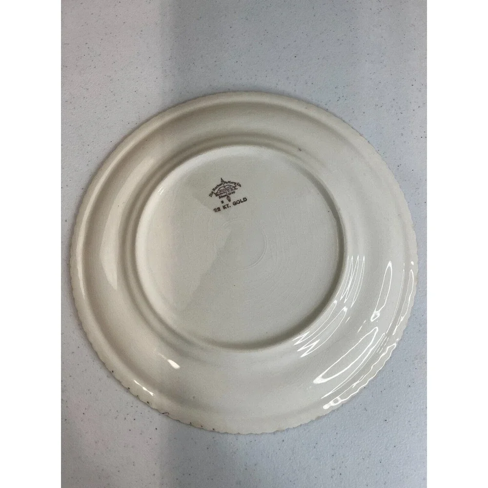 Vintage The‎ Harker Pottery Co. 22 KT. Gold Floral Scalloped Edge Dinner Plate
